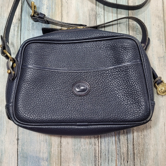 Vintage Dooney & Bourke Leather Crossbody Bag. - Picture 3 of 16